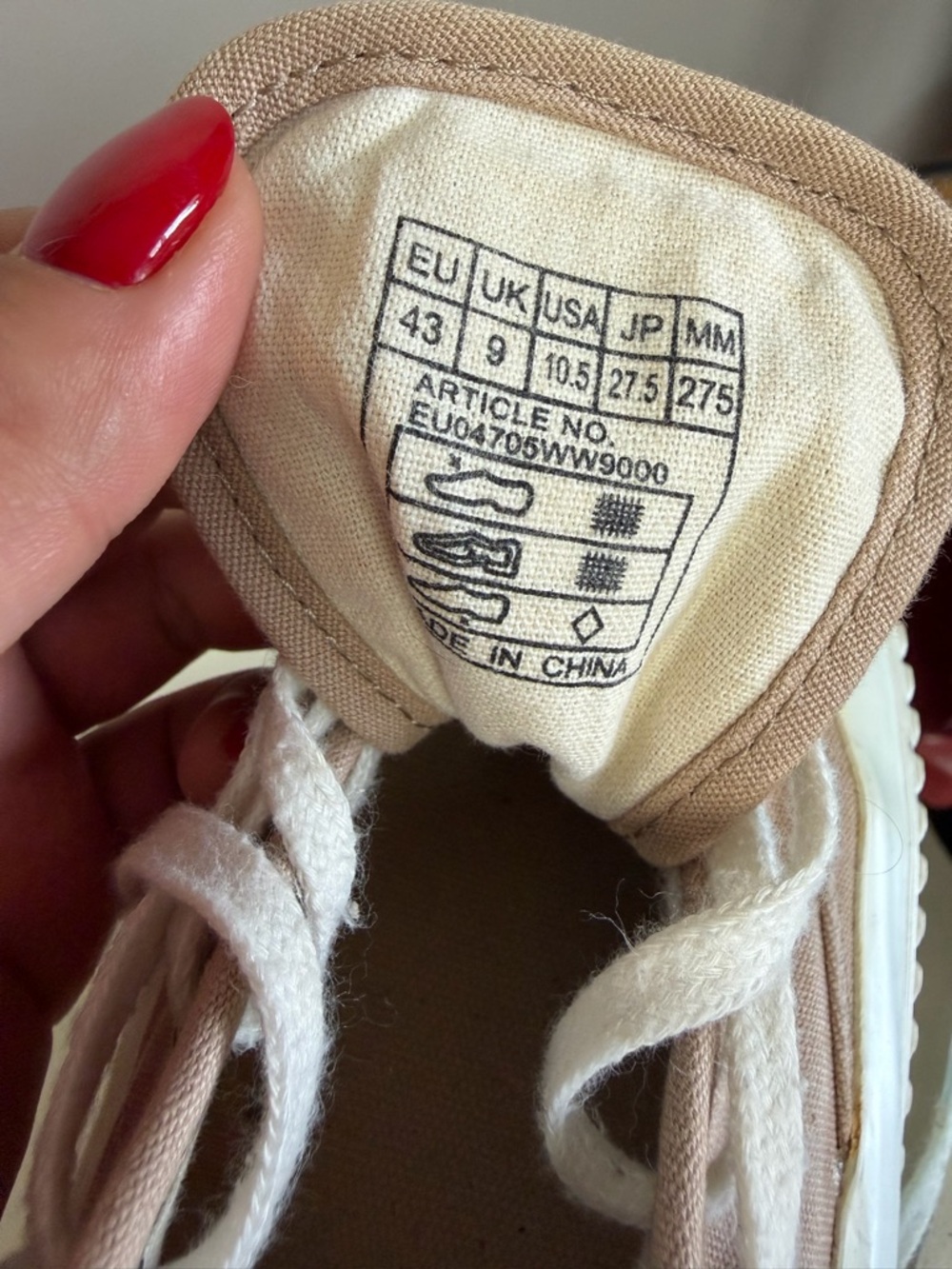 MAISON KITSUNÉ Beige High-Top Sneakers with Colorful Fox Patch - Picture 10 of 11